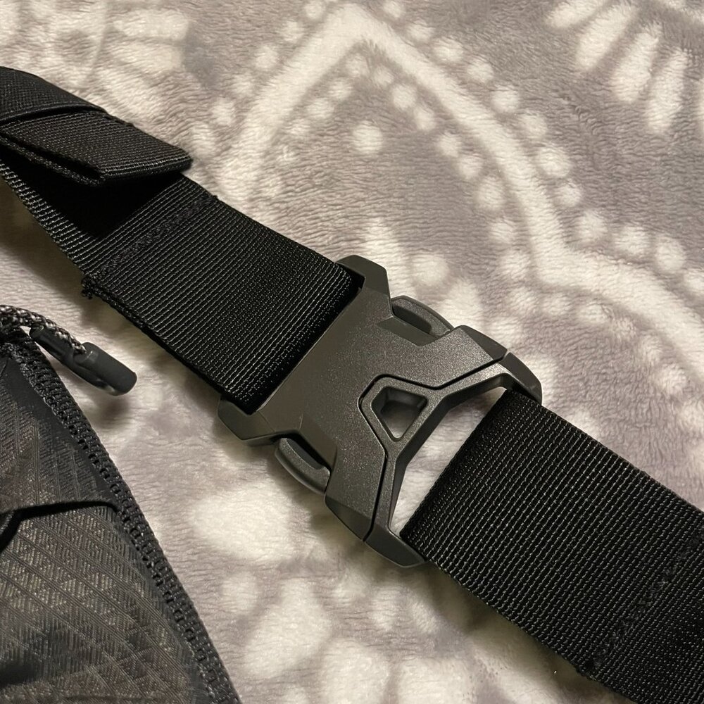 The North Face Lumbnical Small Lumbar Fanny Pack Black/Asphalt Gray, NWOT - Picture 7 of 8